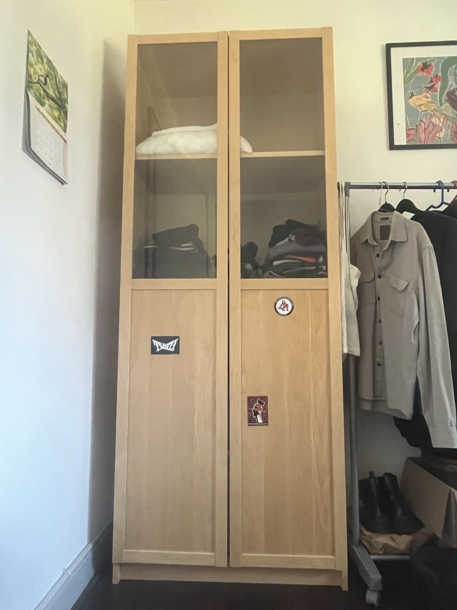 Armadi: Schrank – Usato da Zürich venduto da aid_b7ch