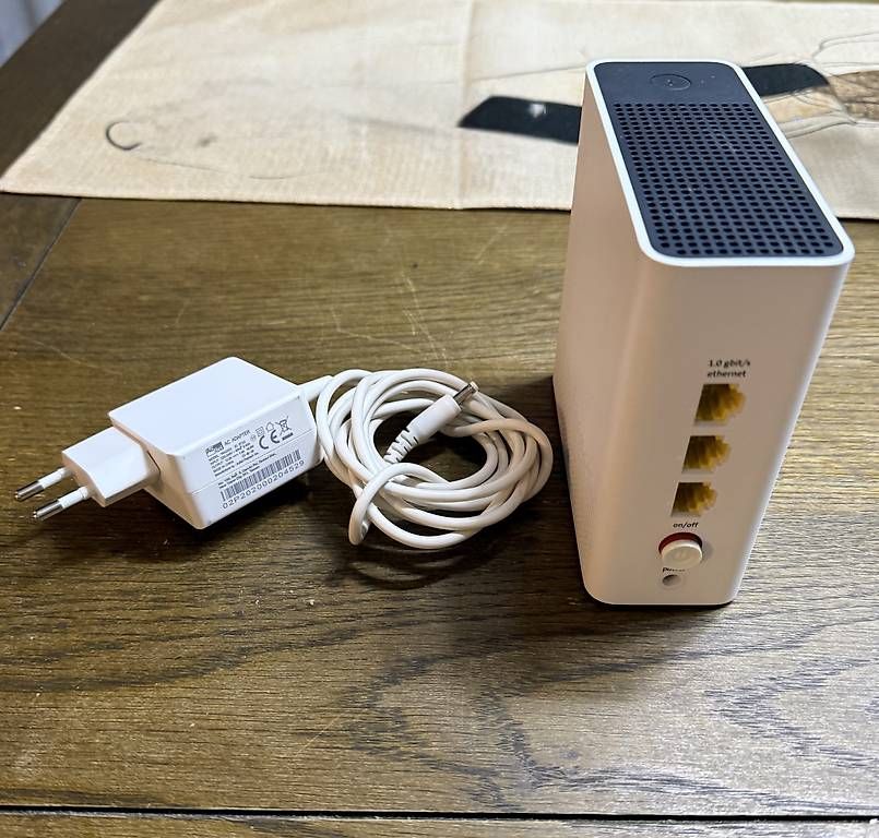 Swisscom WiFi: Ripetitore Wi-Fi – Usato da Quartino venduto da Biondo27 1