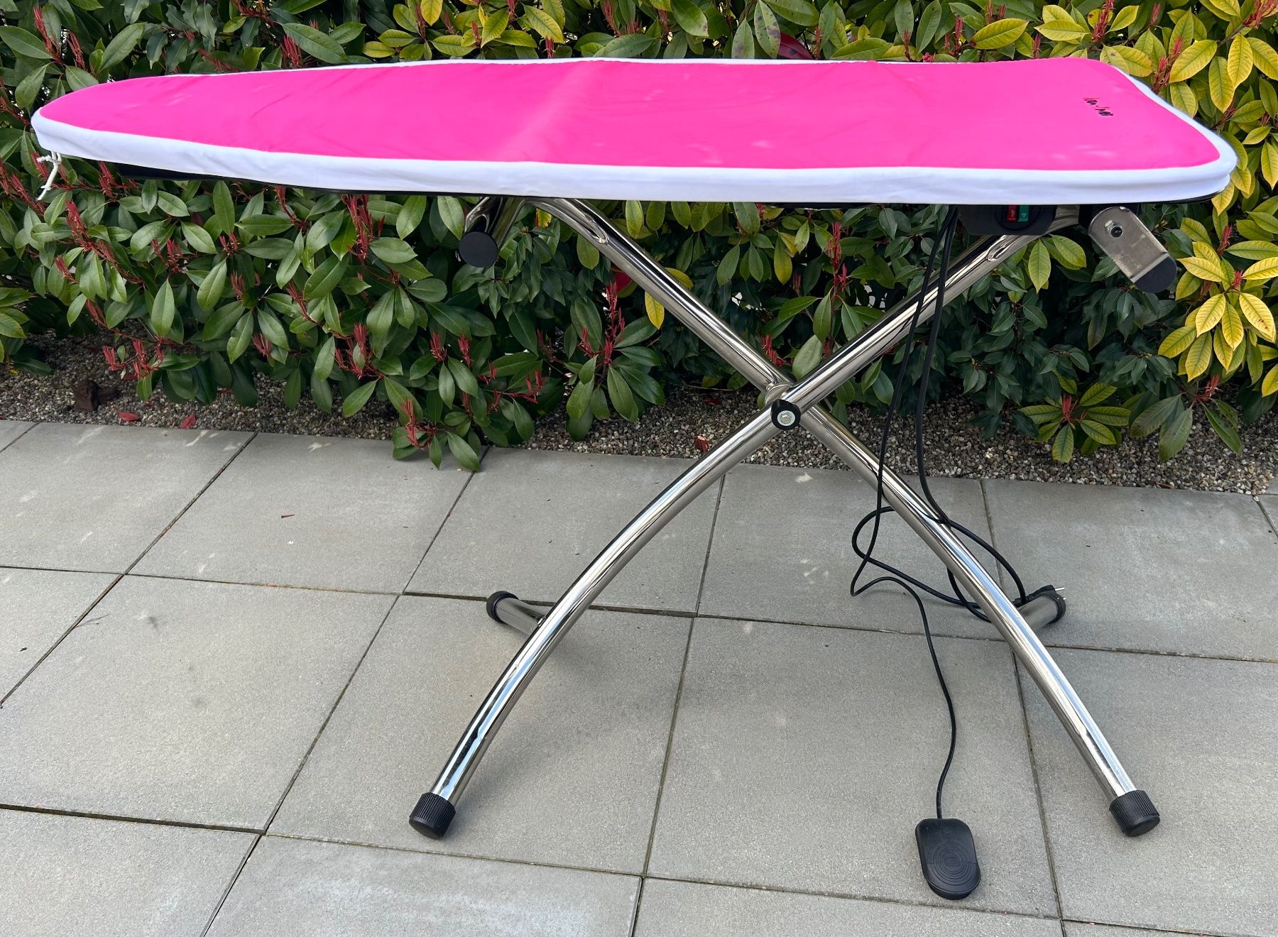 Assi da stiro: Bügelbrett mit Bezug – Usato da Wil SG venduto da Bitzitom