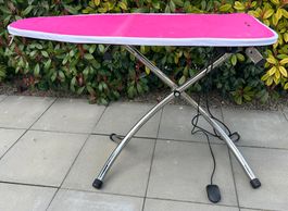 Bügelbrett mit Bezug