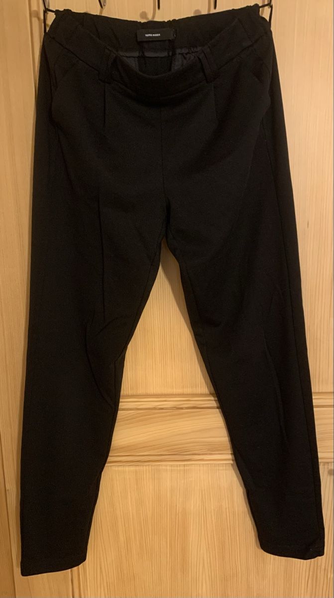 Vero Moda Pantaloni: Veromoda – Usato da Grandvillard venduto da lau_7bl9 1