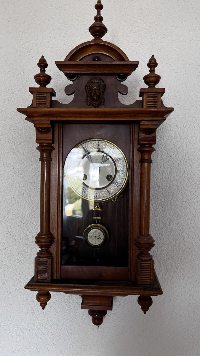 Junghans Stand- & Wanduhren: Wanduhr Holzgehäuse mit Pendel  – Gebraucht aus Neuenegg von Magosaurus 1