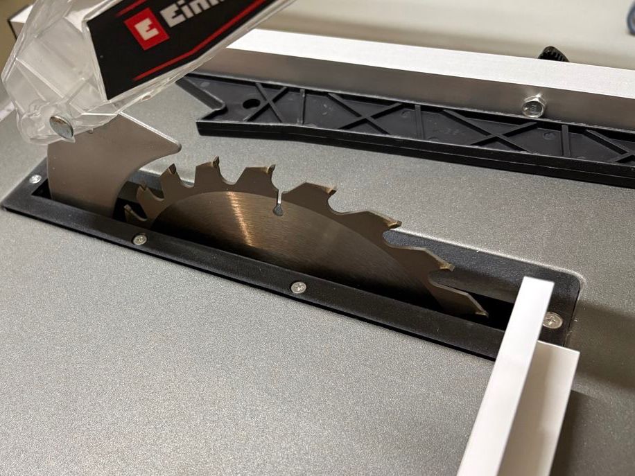 Einhell Tutte le macchine: Einhell Tischkreissäge TC-TS 210 – Usato da Beromünster venduto da Sheldon01 2