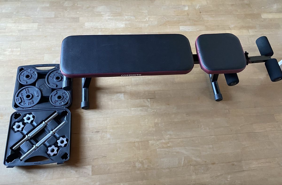 Hometrainer: Fold down incline weight bench with free weights set  – Nuovo (secondo la descrizione) da Nürensdorf venduto da bit_2xml 1
