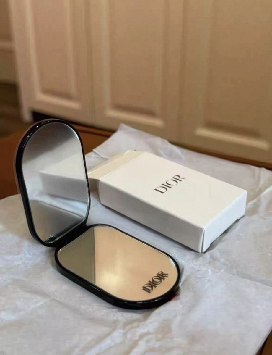 Borse: Dior Compact Mirror with box – Nuovo e nell'imballaggio originale da Chur venduto da Madeys 1