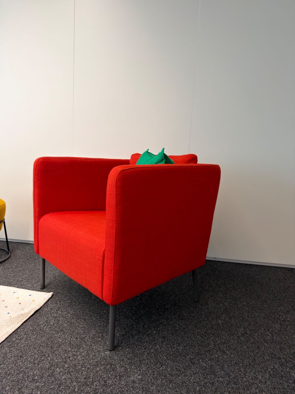 Ikea Sedie: Roter Ikea Stuhl / Sessel – Usato da Thalheim venduto da tabthooon 1