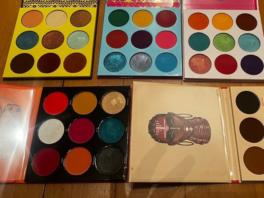 Make-up: Juvia's Place eyeshadow palettes 4 in a bundle – Usato da Aarau venduto da kailing12