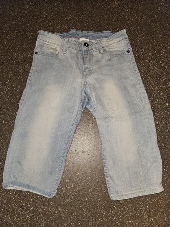 FREQUENT Damen Bermuda Jeans Grösse S Leichte Sommerhose