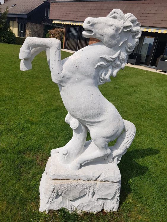 34+ Pferd Für Garten, Es verfügt über eine kuschelige und