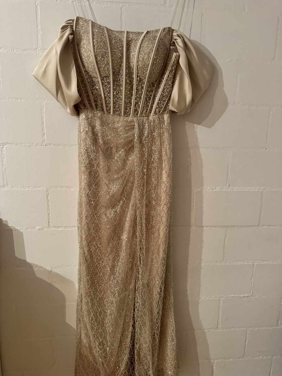 Robes: Maxxe Abendkleid gold Glitzer  – Neuf (Voir description) à illnau par phi_t9bb
