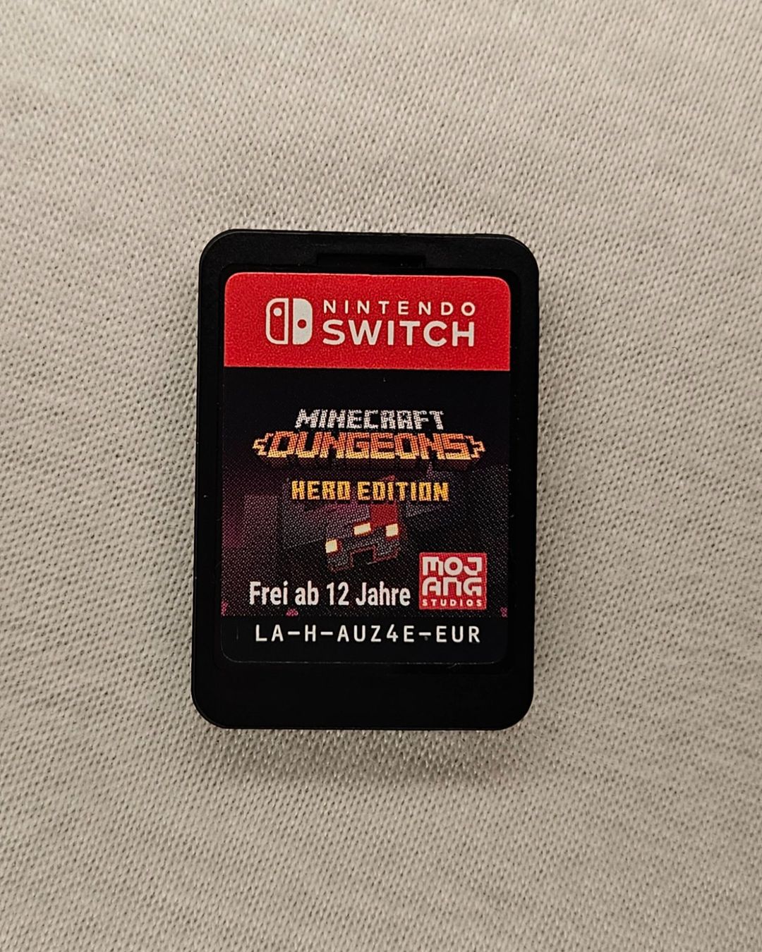 Nintendo Spiele: nintendo switch game minecraft dungeons hero edition – Gebraucht aus Worb von evi_m8gv