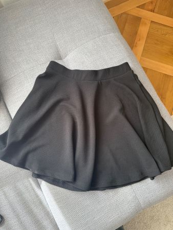 Black Stretch Skirt – Size L – Polyester Blend