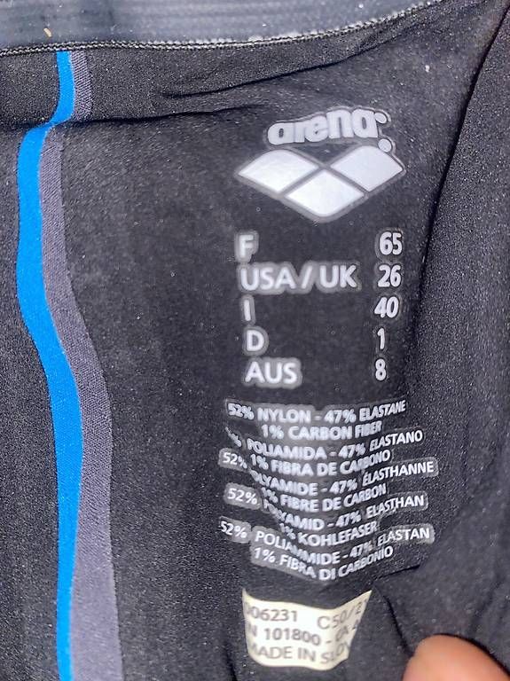 Costumi da bagno: Combinaison de natation Arena Carbon Flex – Usato da Neuchâtel venduto da nie_htg6 1