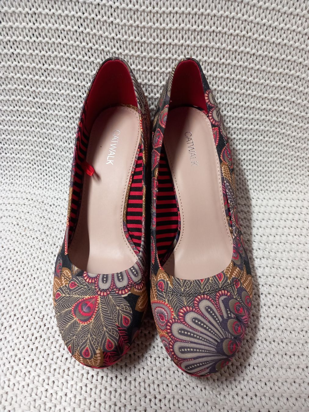 Scarpe da donna: Keilabsatz Pumps Catwalk Gr.40 NEU – Nuovo (secondo la descrizione) da Gwatt (Thun) venduto da umwelt-brocki 1