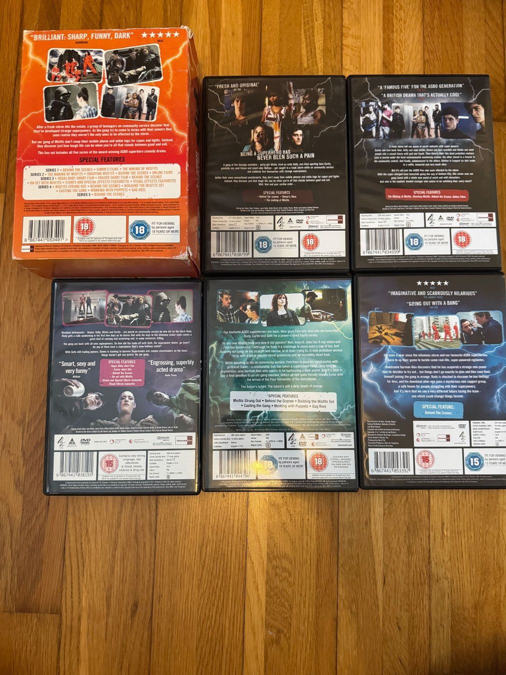 Tutti i DVDs: Misfits The Complete Collection DVD (EN) – Usato da Zuzwil SG venduto da nk_9000 1