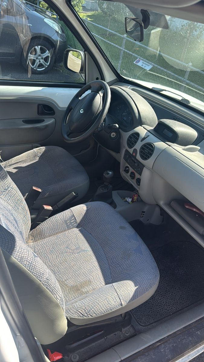 Autos: Renault Kangoo 1.2 – D'occasion à Oberriet SG par bue_z8st 7