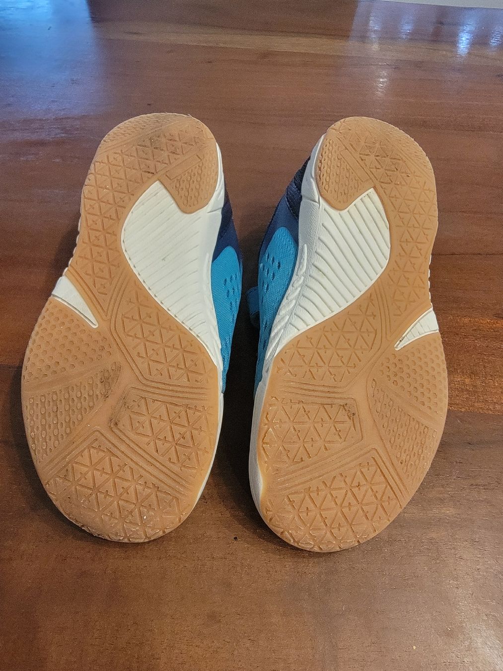 Scarpe per ragazze: Hallenschuhe Gr. 29 – Nuovo (secondo la descrizione) da Schwaderloch venduto da jas_jwg6 3