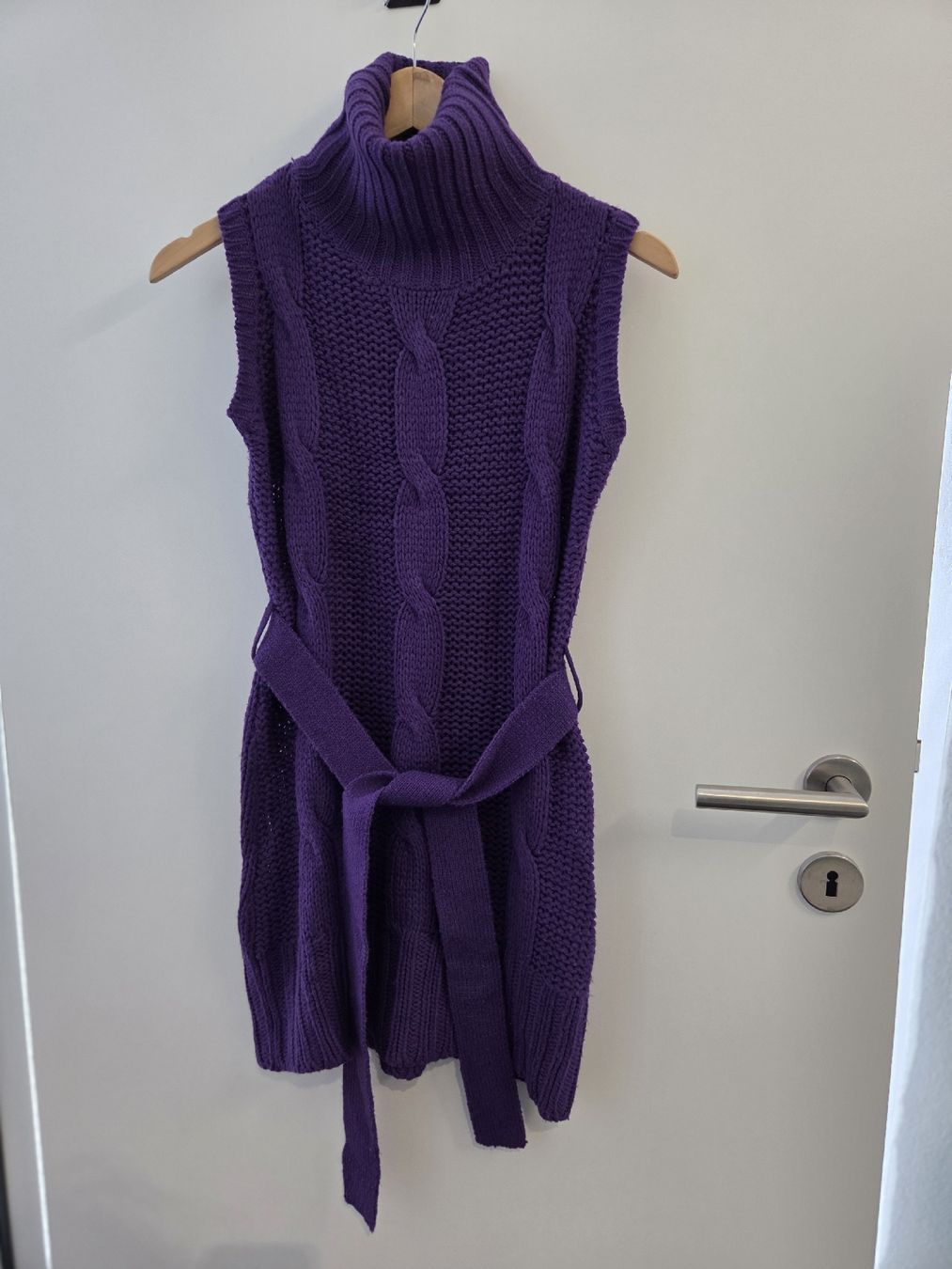 Vestiti: Violettes Strickkleid Gr. XS – Usato da Kriens venduto da ..stx..