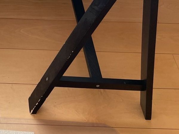 Ikea Bureaux: Urgent!! Bureau en verre IKEA – D'occasion à Vevey par nah_mmk5 3
