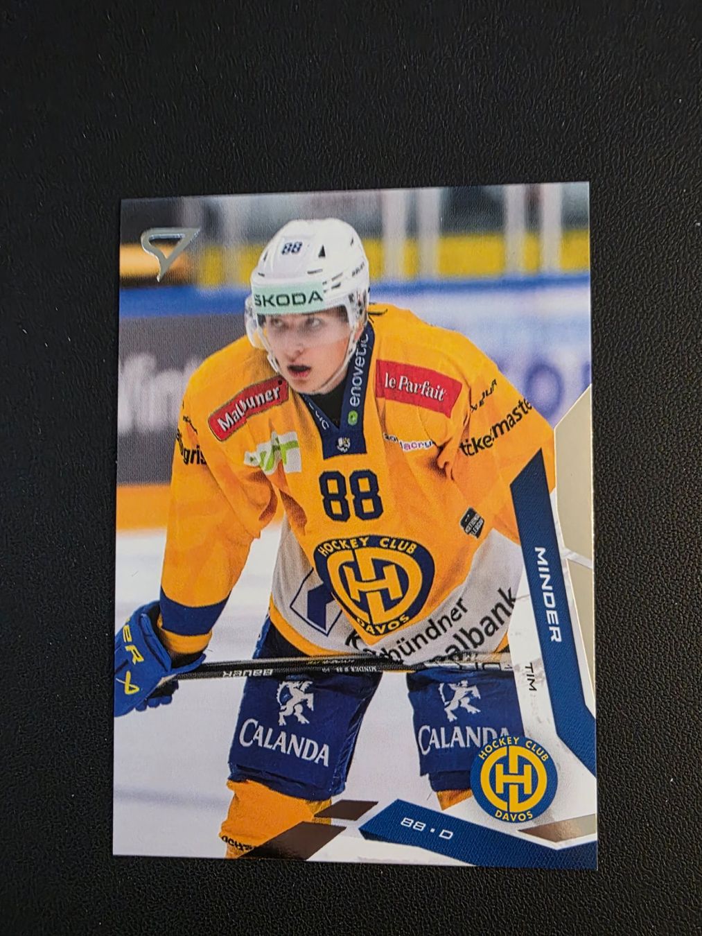 Sportzoo Carte collezionabili: 2025/26 HCD Davos Tim Minder Base - Series 2 – Usato da Bauma venduto da Yotanke