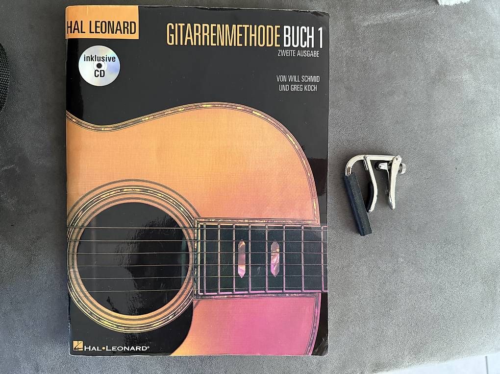 Instruments de musique: Alhambra Gitarre mit Zubehör – D'occasion à Zofingen par NM3 2