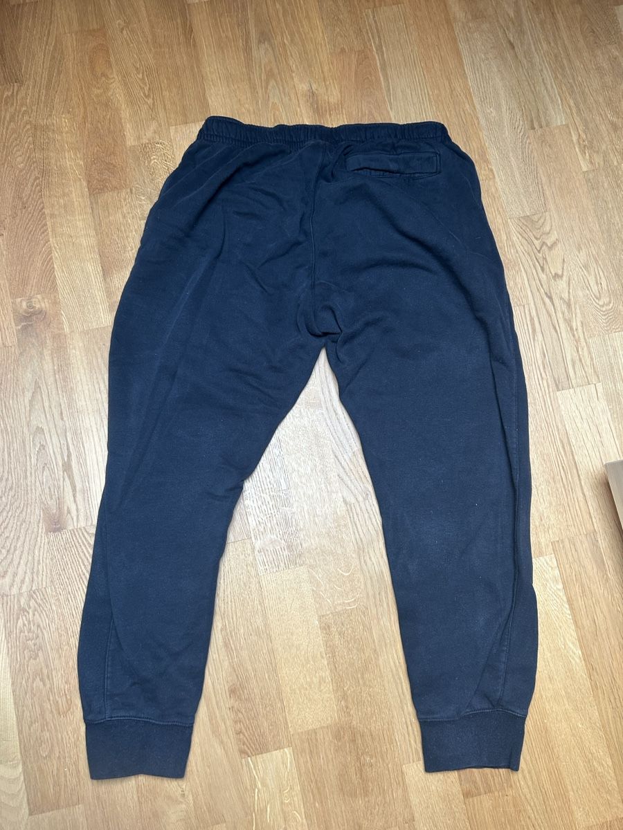 Nike Pantaloni: Nike Trainerhose – Usato da Gwatt (Thun) venduto da viv_k57m 1