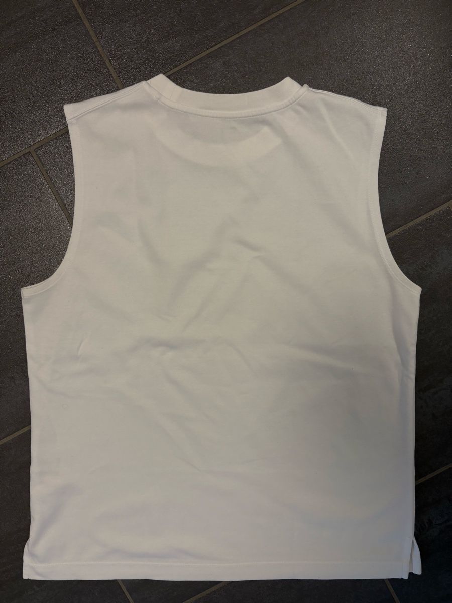 T-shirt: Uniqlo Tank Top M – Usato da Rümlang venduto da svent 4