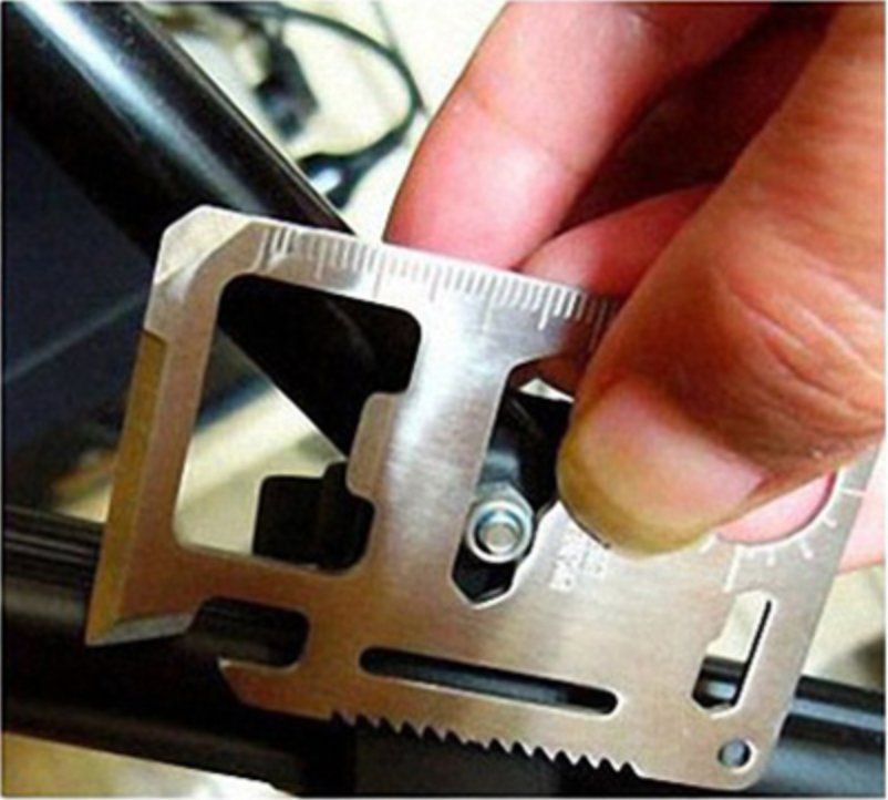 Portachiavi: Camping Multitool Survival mit Messer, Flaschenöffner und Co – Nuovo e nell'imballaggio originale da Berg am Irchel venduto da Zweiti_Chance 7