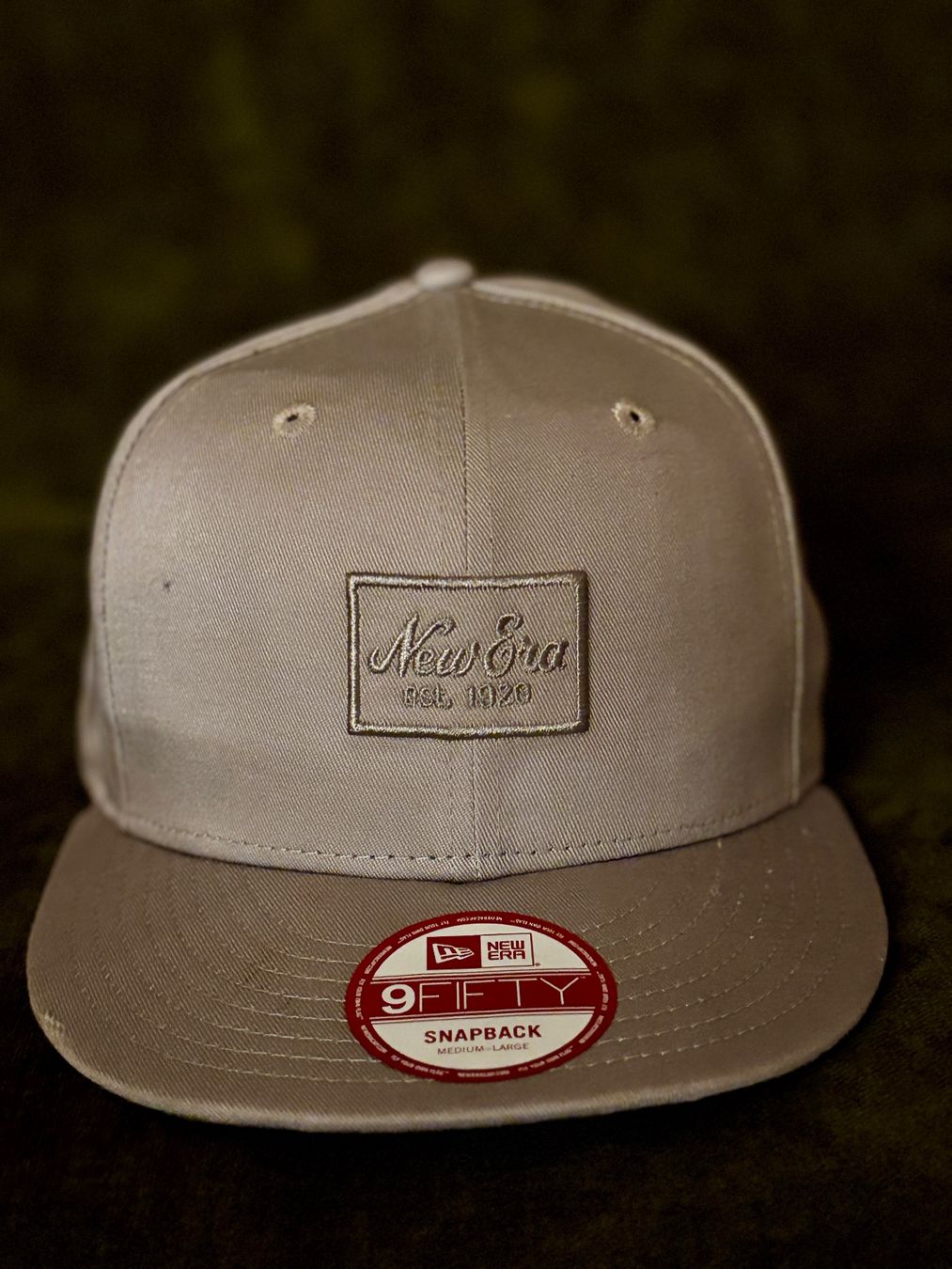 New Era Copricapi, berretti & cappellini: New Era 9FIFTY Snapback Cap – Nuovo e nell'imballaggio originale da Herrliberg venduto da Tcardo