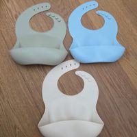 3 Silikon Lätzchen mit Auffangschale gebraucht Zustand