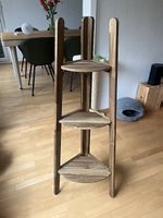 Eckregal/Blumenständer in gutem Zustand