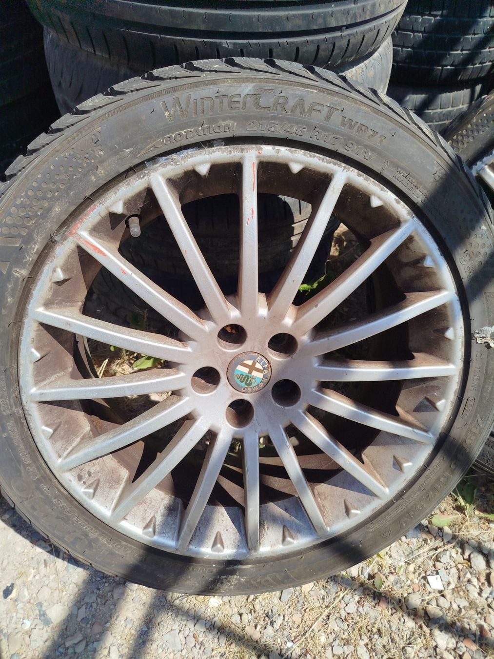 Alfa Romeo Pneumatici & Ruote complete: Roues Alfa Romeo 147 / 156 / GT – Usato da Savagnier venduto da Botteron_Recycling 2