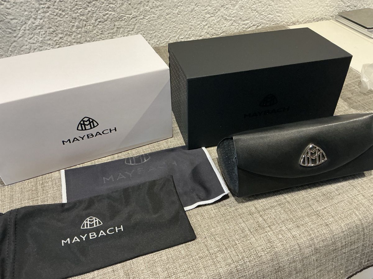 Altro in  Abbigliamento & Accessori: Maybach Brillenetui - Original - Neu – Nuovo e nell'imballaggio originale da Hedingen venduto da Juniswiss 1