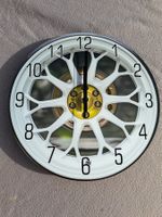 Wanduhr im Felgen Design - Motorsport Garage