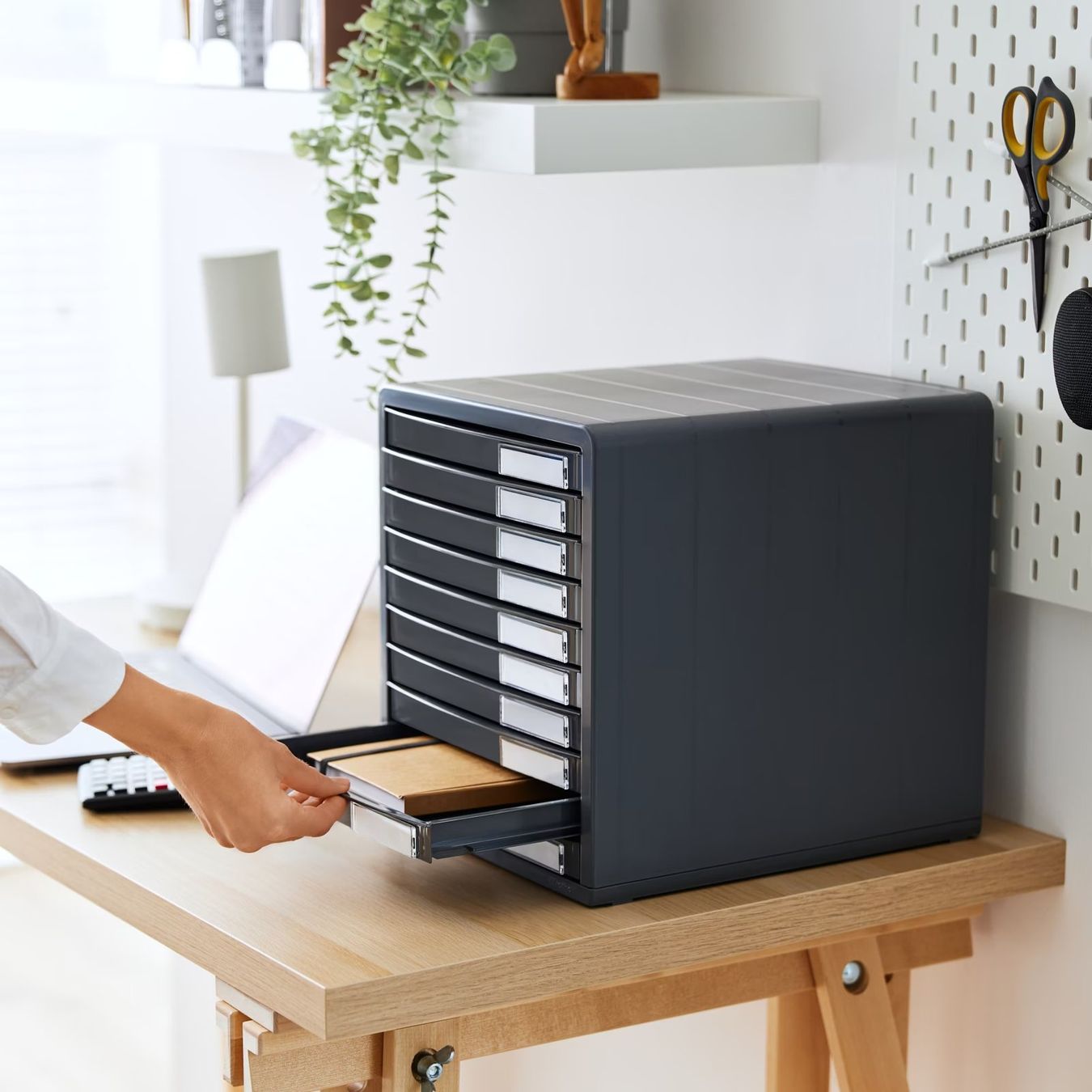 Rotho Systemes d'archivage: Schubladenbox mit 10 Fächern Rotho Timeless / A4 – D'occasion à Stein AG par ItsNastja 4