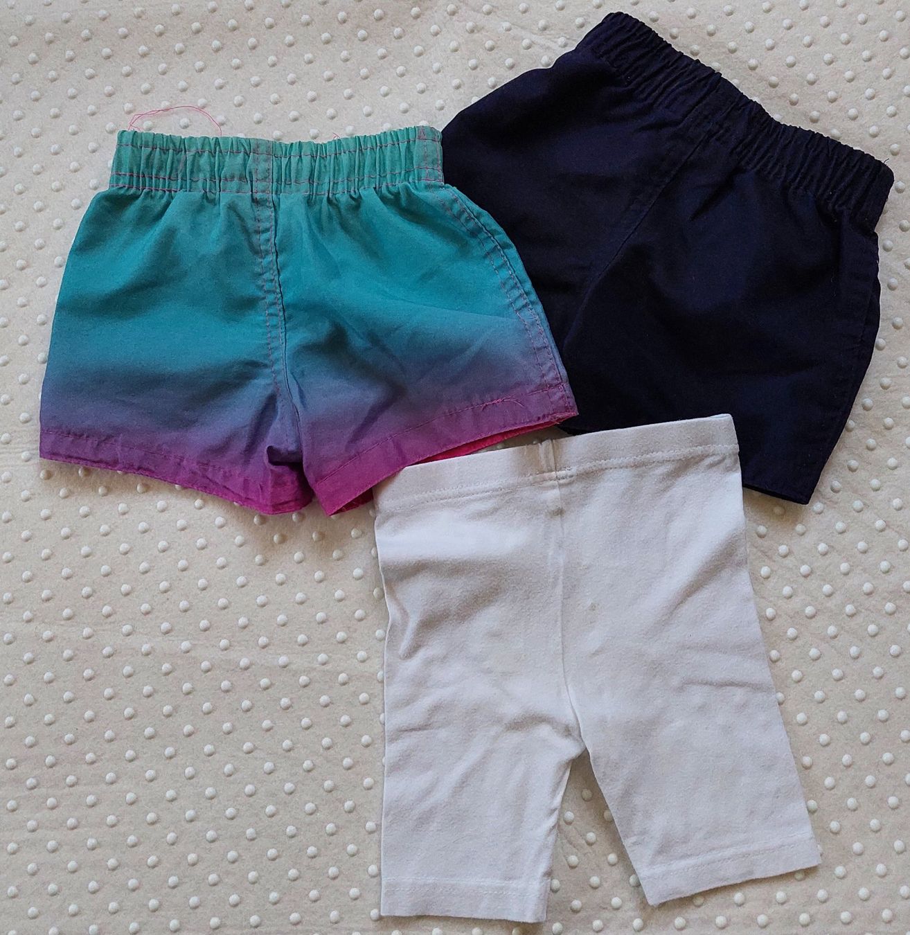 Lotti & Set di vestiti: 3 Mädchenshorts, Grösse 62/68 – Usato da Gysenstein venduto da joshuas81 2