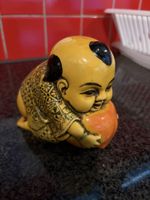 Statuetta ornamentale cinese con pesca della longevità 
