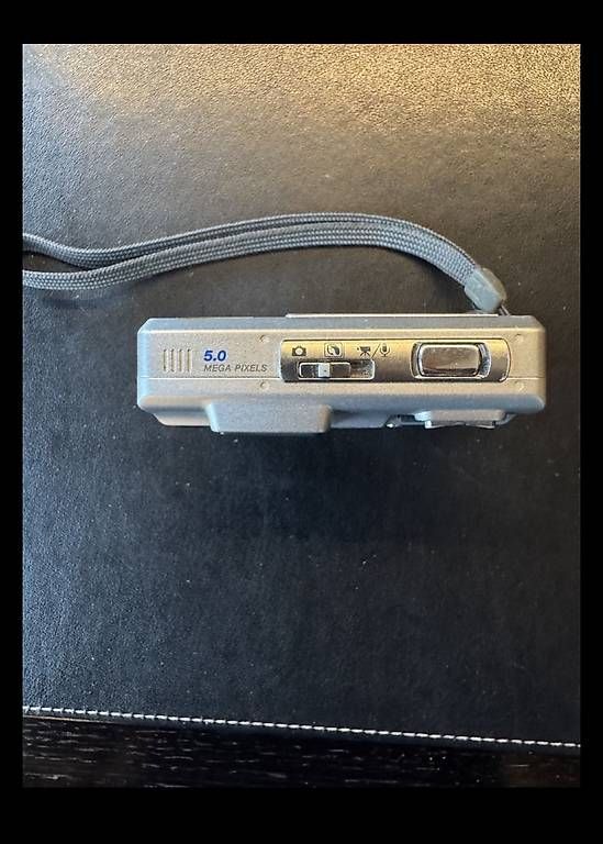 Fotocamera: Konica Minolta Dimage X50, silber – Usato da Rueschlikon venduto da nomee 3