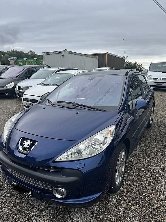 Peugeot Automobili: Auto zu verkaufen – Usato da Dübendorf venduto da cat_2x5y