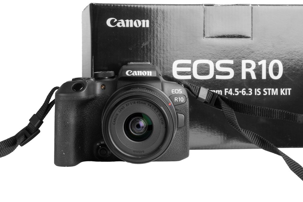 Canon EOS R10 Kamera mit RF-S 18-45mm Zoom Objektiv (Gebraucht) in ...