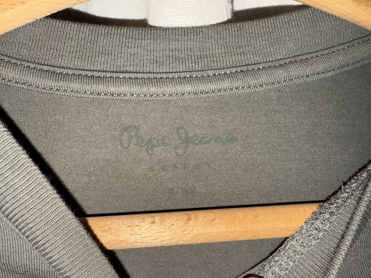 Pepe Jeans T-Shirts: Tshirt Pepe Jeans Size M – Gebraucht aus Ecublens VD von charliecinquillo 1