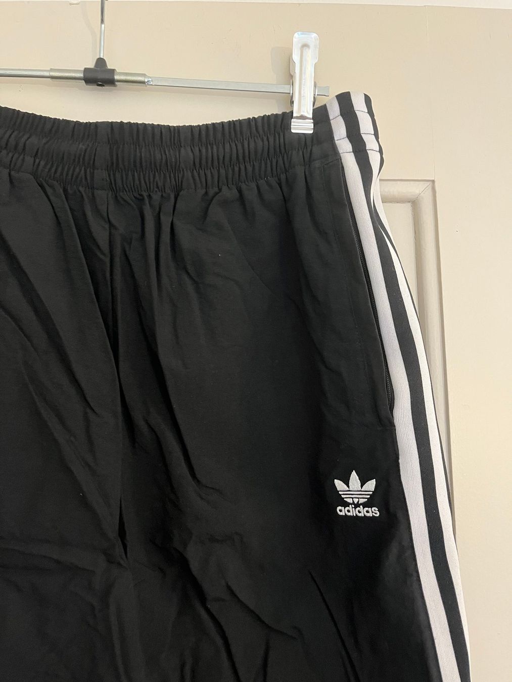 Adidas Pantaloni: Trainerhose Adidas – Nuovo (secondo la descrizione) da Zürich venduto da hello.paulene 3