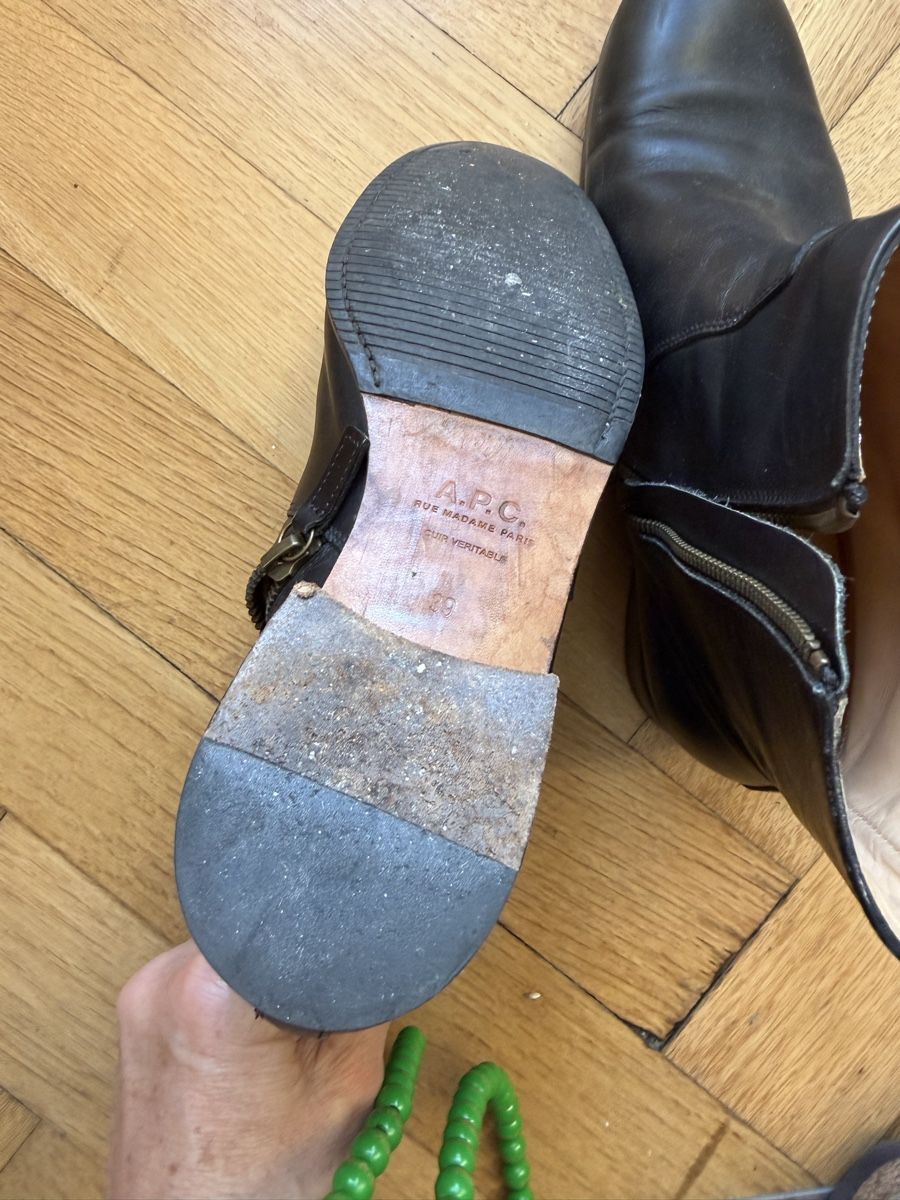 Apc Chaussures femmes: A.P.C bottine 39 – D'occasion à Lausanne par animal022 2