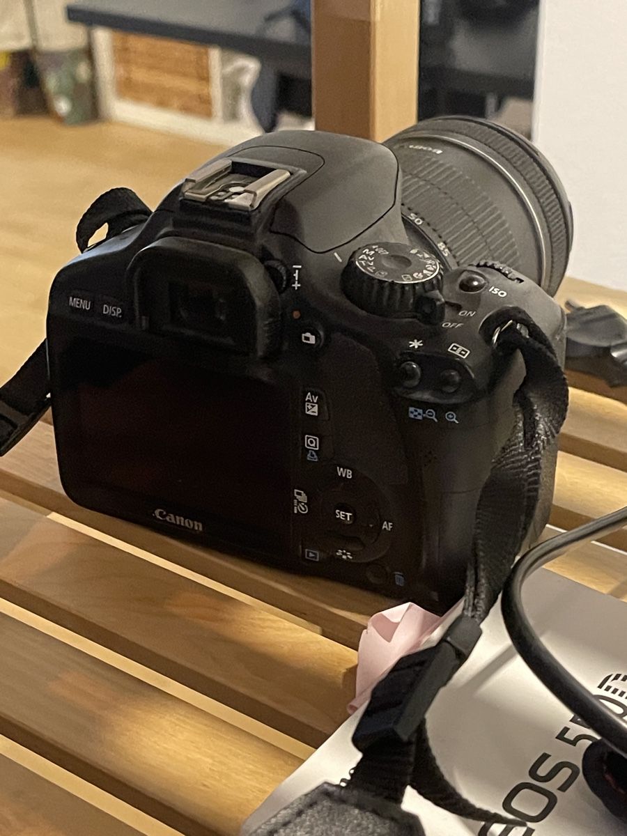 Canon Fotocamera: Canon EOS 550D Spiegelreflexkamera – Usato da Zürich venduto da alpazets 2
