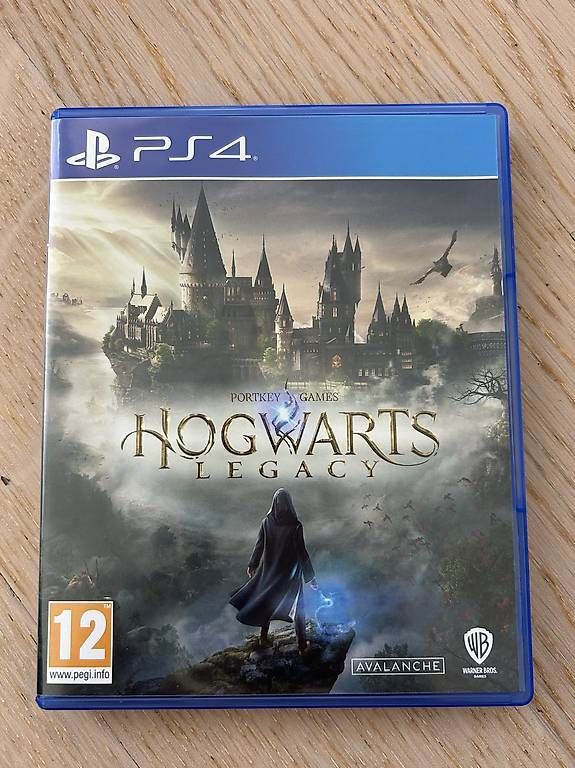 Jeux: Hogwarts Legacy PS4 – D'occasion à Winterthur par trading_