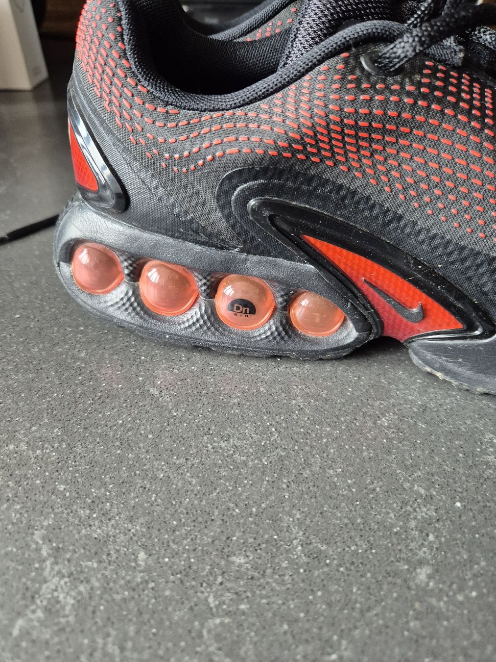 Nike Herrenschuhe: Air Max DN – Neu (gemäss Beschreibung) aus Herisau von dan_6yft 3