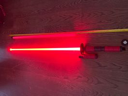 Hochwertiges Lichtschwert von SaberForge rot ohne Sound