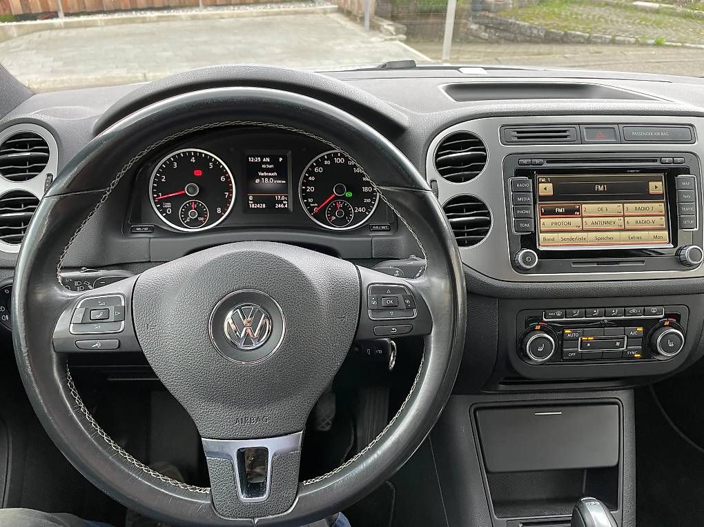 Autos: VW Tiguan CUP zu verkaufen – Gebraucht aus Thal von qwertz123456 4