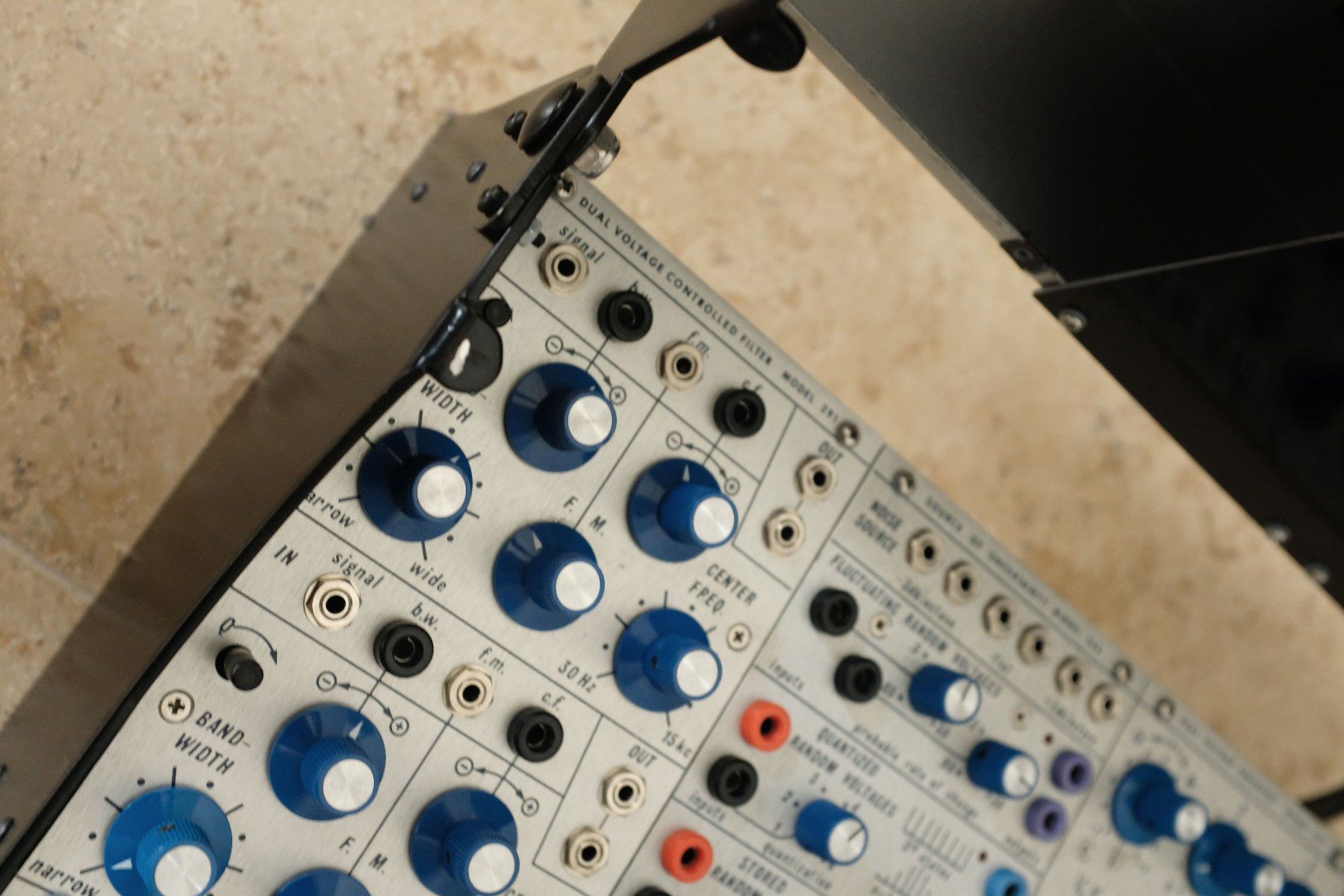 Strumenti musicali: Buchla 200R Modular Synth – Usato da Zürich venduto da iskaa 8