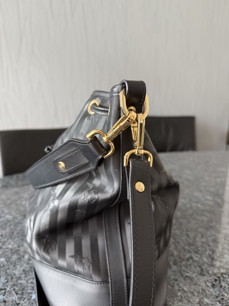 Maison Mollerus Taschen: Mollerus Beuteltasche NIESEN – Gebraucht aus Ostermundigen von bey_25bs 4